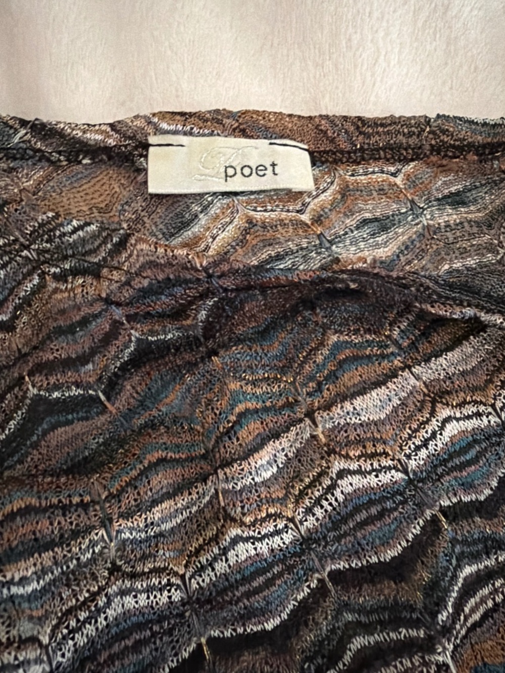 Neutral Patterned Asymmetrical Semi-Sheer Top - large - Picture 4 of 8